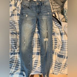 selling old clothes!! 👖 👚